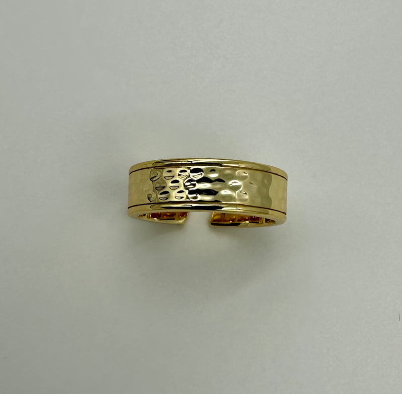 Martellata - Hammered Ring (Gold)